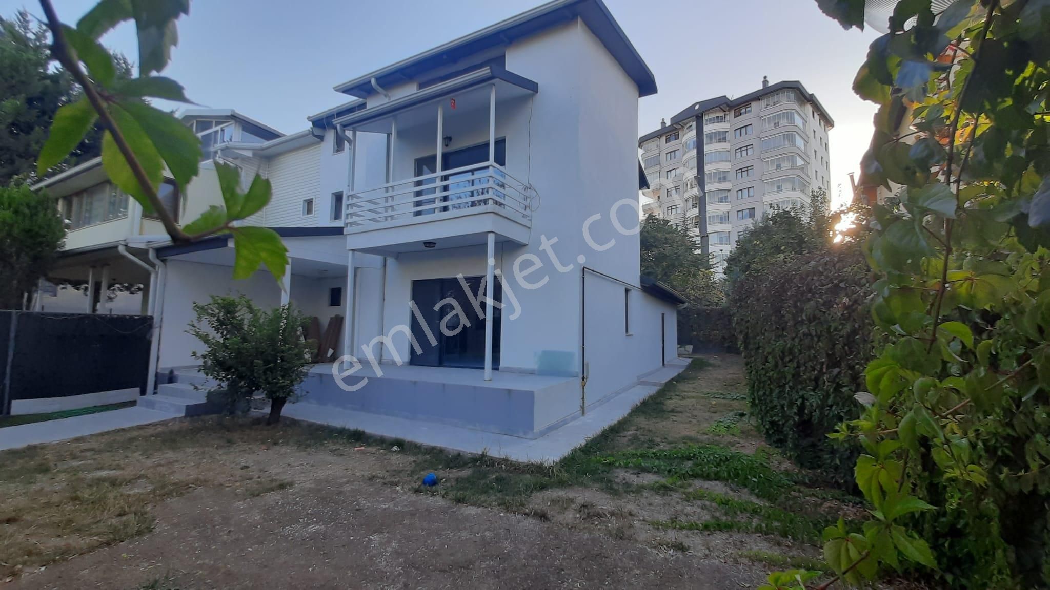 Çankaya Yaşamkent Satılık Villa ÇANKAYA YAŞAMKENT ESKİŞEHİR YOLUNA YAKIN VİLLA