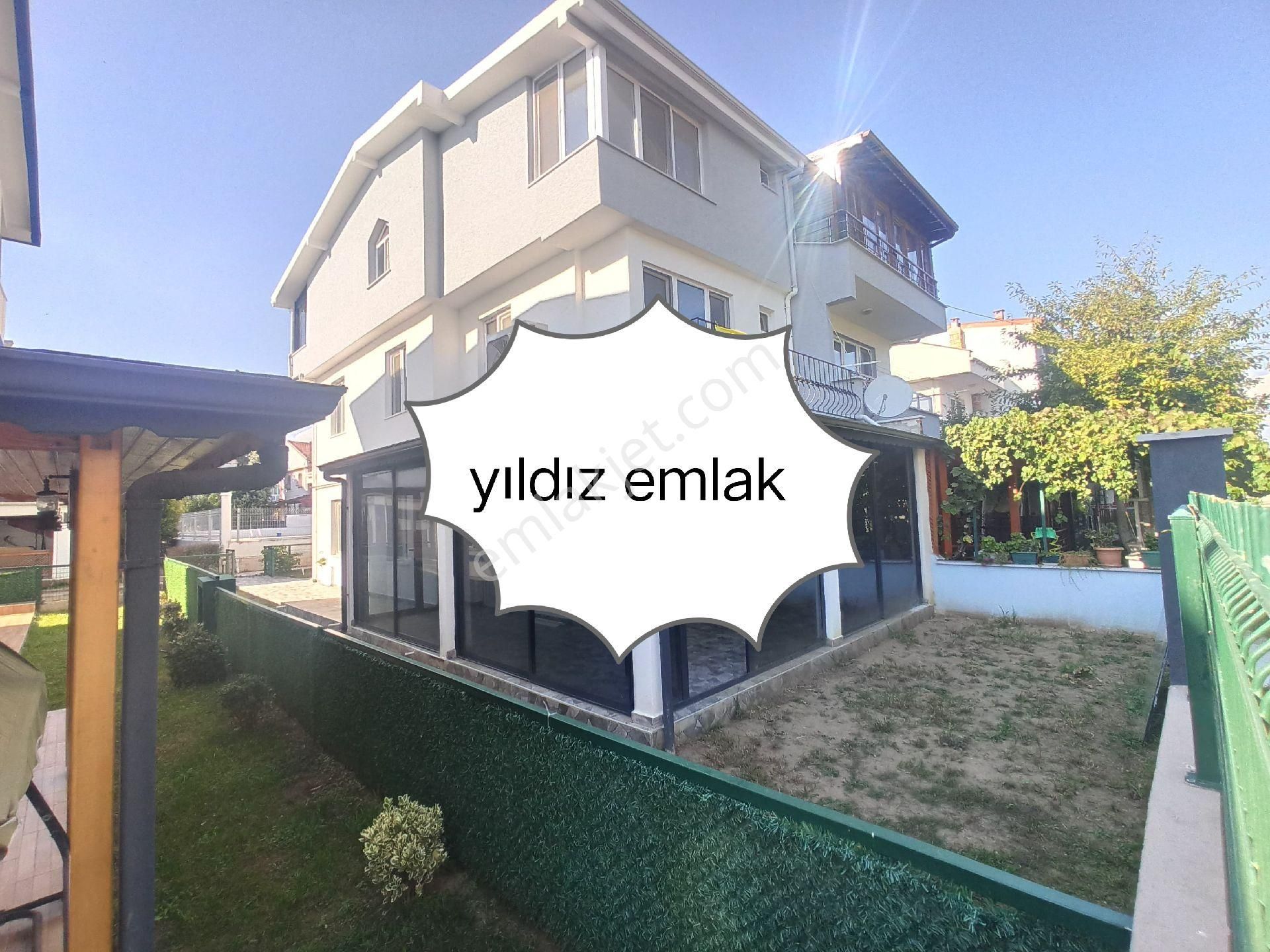 Marmaraereğlisi Yeniçiftlik Satılık Daire havuzlu denize 3.ev masrafsız tertemiz yapılı müstakil villa