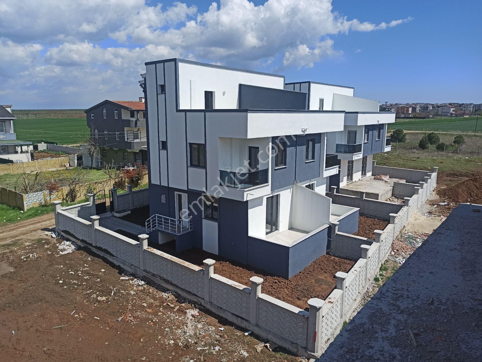 Marmaraereğlisi Yeniçiftlik Satılık Villa *YILDIZ*3+1 TERASLI DENİZ MANZARALI GÜNEY CEPHE İSKANLI 