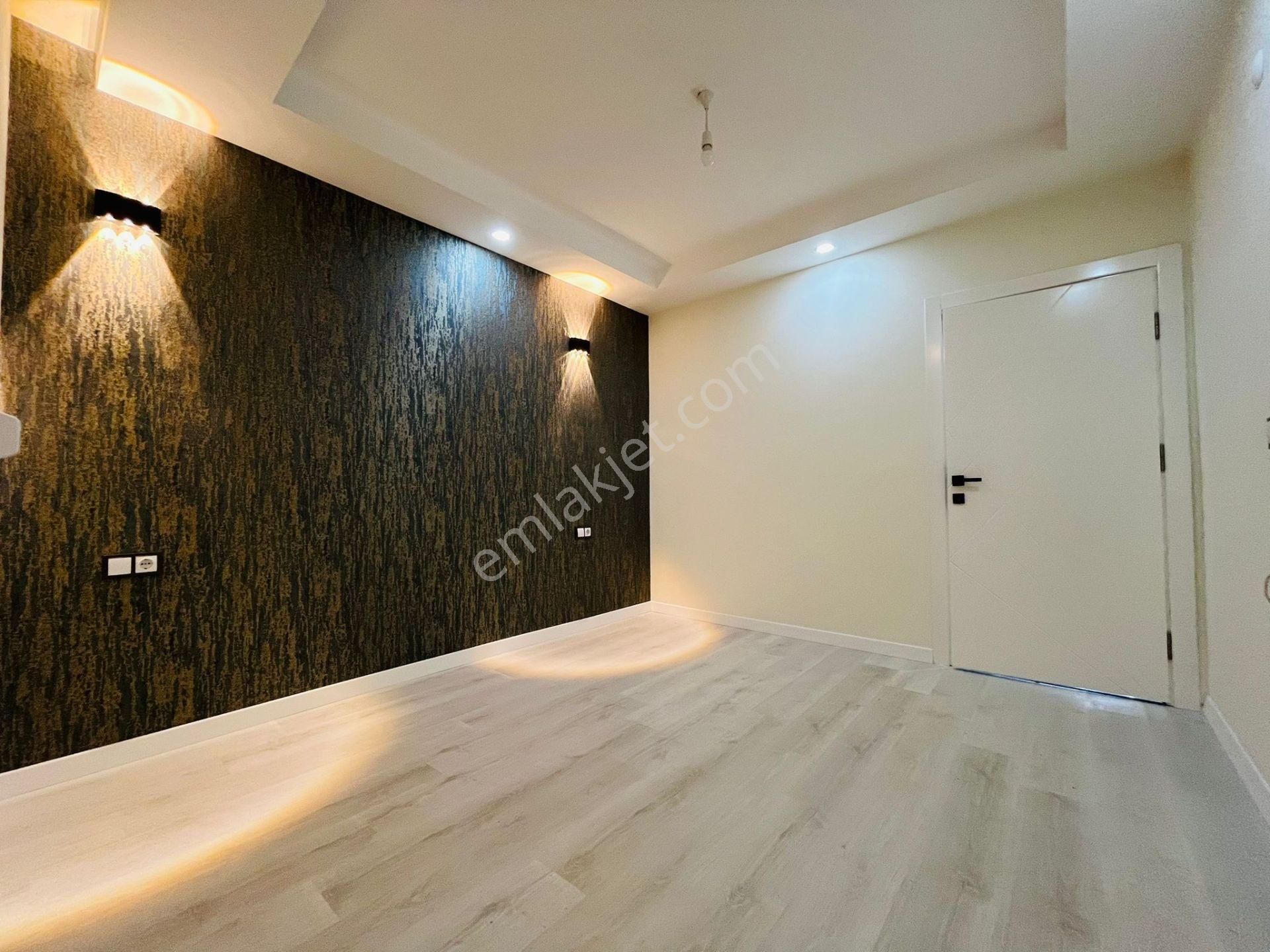 Kepez Ayanoğlu Kiralık Daire  AYANOĞLU MAHALLESİ TRAMVAYA YAKIN KATTA 1+1 KİRALIK DAİRE