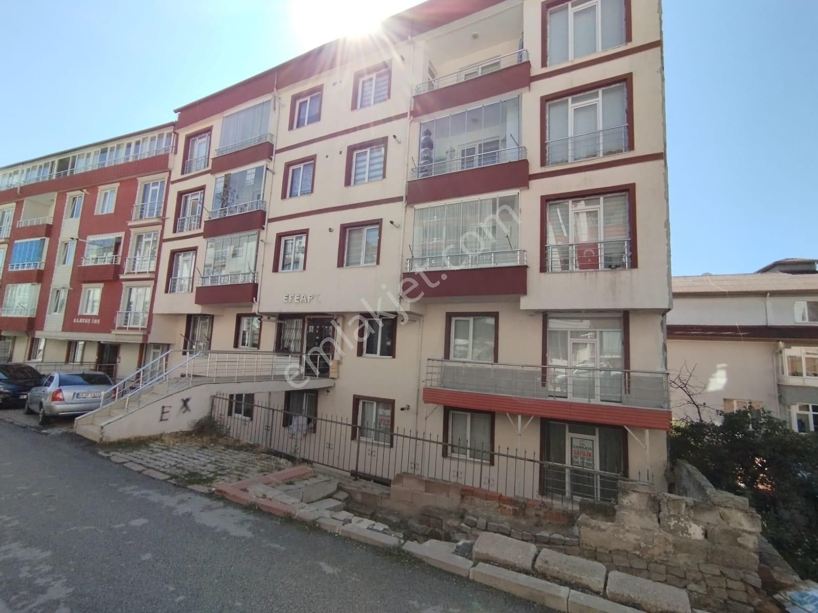 Yozgat Merkez Aşağınohutlu Satılık Daire  ÇANKAYA EMLAKTAN MERKEZDE SATILIK 3+1 DAİRE