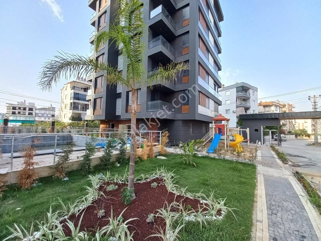 Kepez Varsak Karşıyaka Satılık Daire Kepez karşıyaka platin evler sitesi de geniş 2+1 satılık daire 