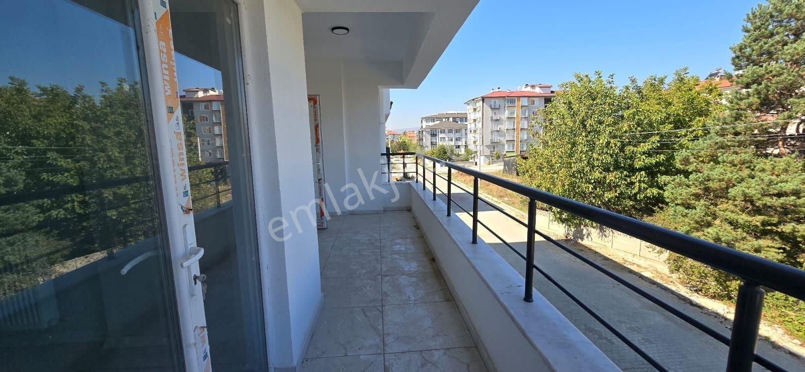 Bolu Merkez Çıkınlar Satılık Daire ÇIKINLAR MAHALLESİNDE SATILIK 2+1 DAİRE ALTIN EMLAK'TAN