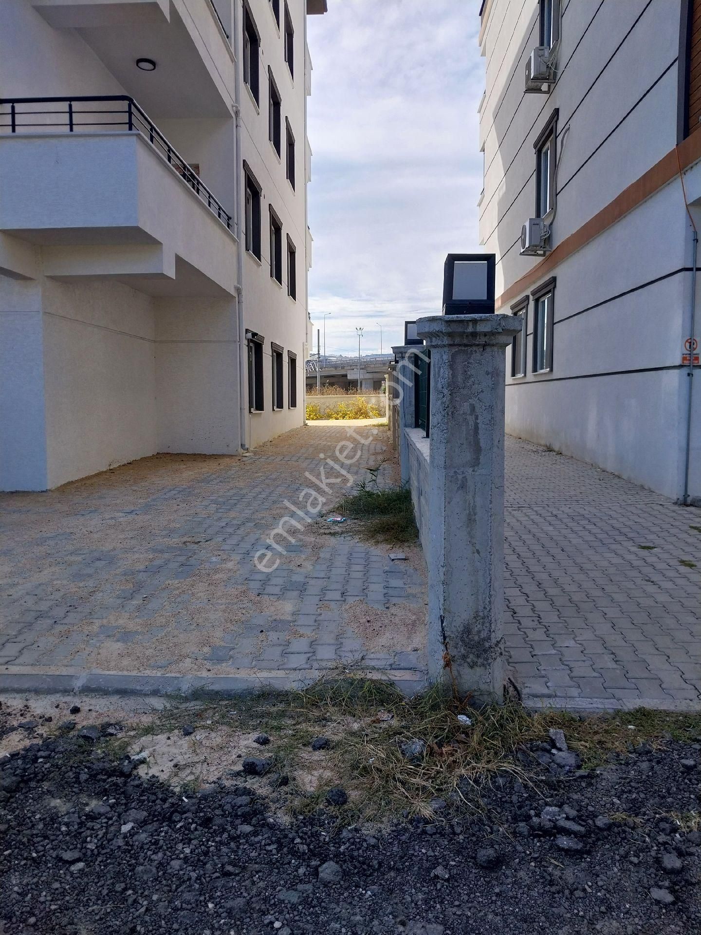 Tekirdağ Süleymanpaşa Gayrimenkulden Satılık Daire Yüzyıl Mah Giriş Katı 3+1 Sıfır - Görsel 23