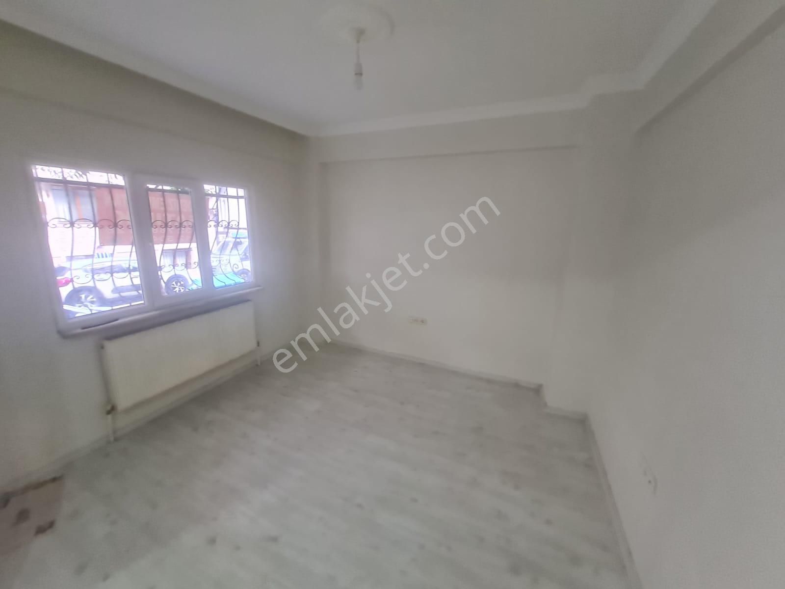 Bahçelievler Siyavuşpaşa Satılık Daire Bahçelievler Basınsitesi Yakını 2+1 Düz Giriş Satılık Daire