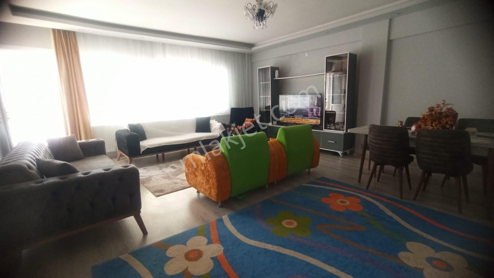 Buca Hürriyet Kiralık Daire Uçan Yol Yakını 2+1 Eşyalı Doğalgazlı Komple Bakımlı Kiralık Daire 