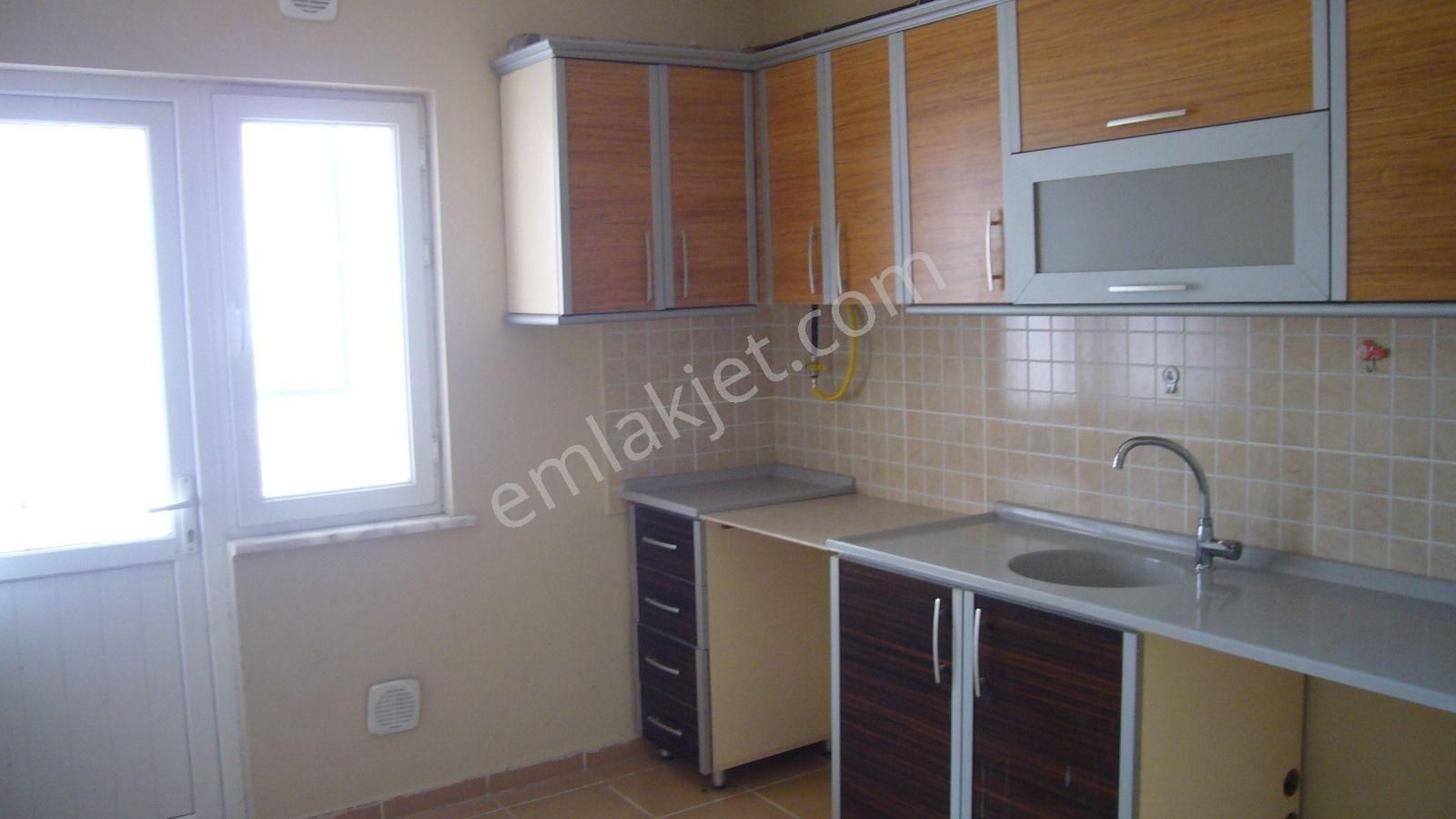 Körfez İlimtepe Satılık Daire KÖRFEZ İLİMTEPE BARIŞKENT SİTESİ SATILIK DAİRE