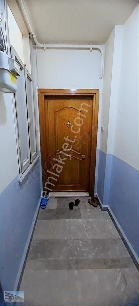 Adapazarı Kurtuluş Satılık Daire ÇARŞI MERKEZİNDE CADDE ÜZERİ DAİRE