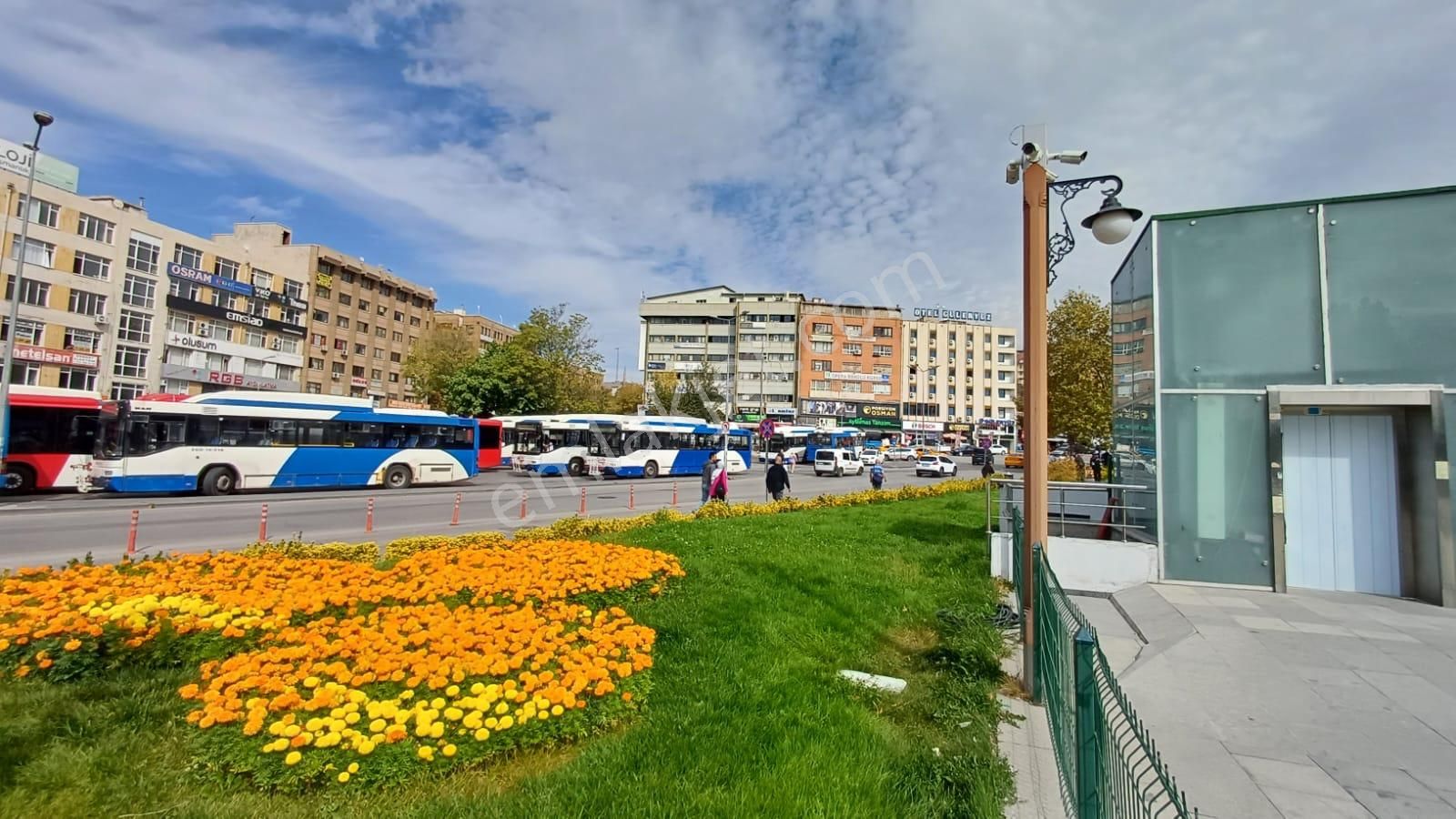 Altındağ Hacı Bayram Devren Büfe  MELİKE HATUN CAMİ KARŞISI SATILIK BÜFE