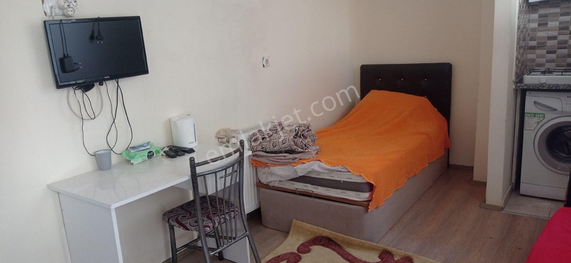 Isparta Merkez Modern Evler Kiralık Daire Merkezde çarsiya duraklara yakin2.kat genis 1+0 apart daire 