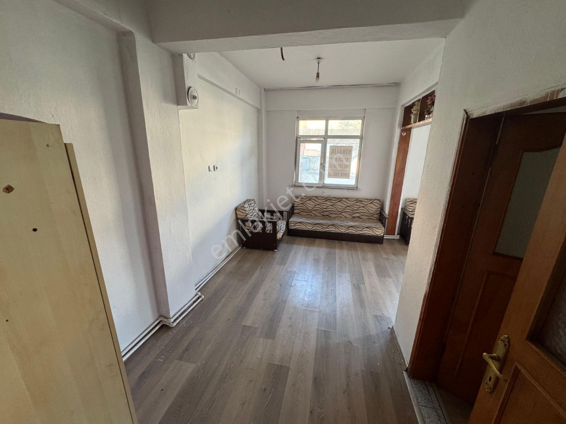 Emek Emlak'tan Hacı Osman Mah.de 1+1 Sobalı Kiralık Daire K-2892 - Görsel 9
