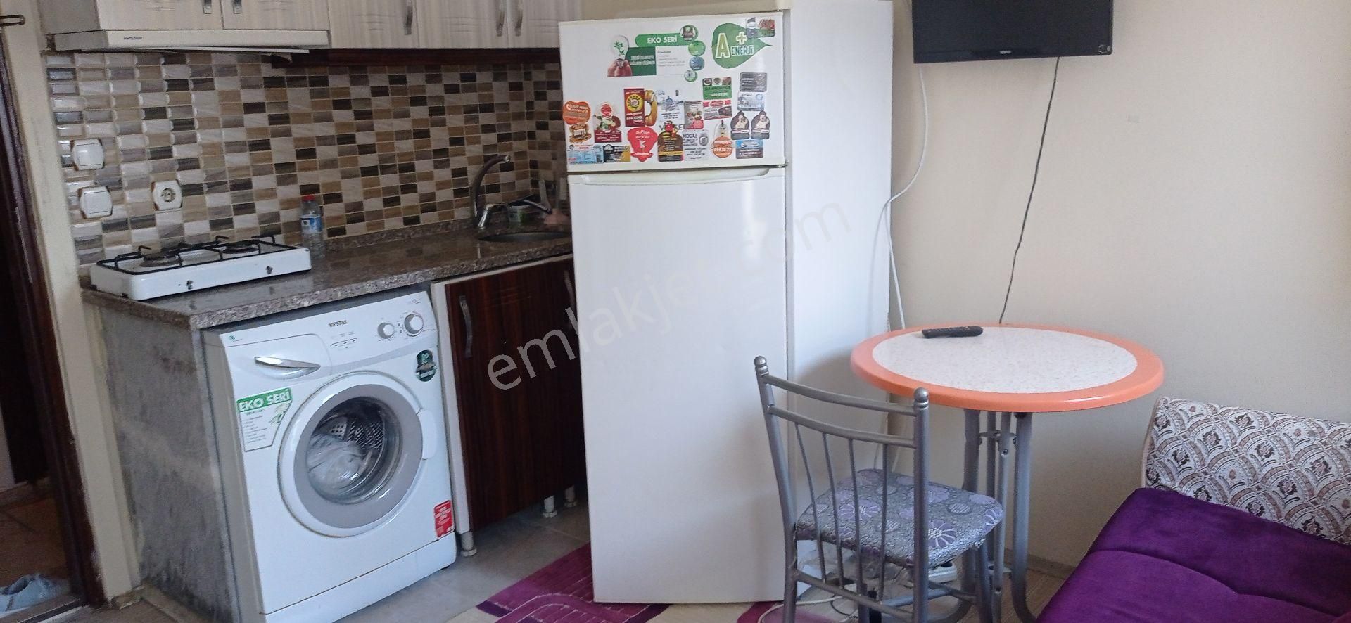 Isparta Merkez Modern Evler Kiralık Daire Merkezde çarsiya yakin esyalari iyi1+1 32 m2 en ust kat