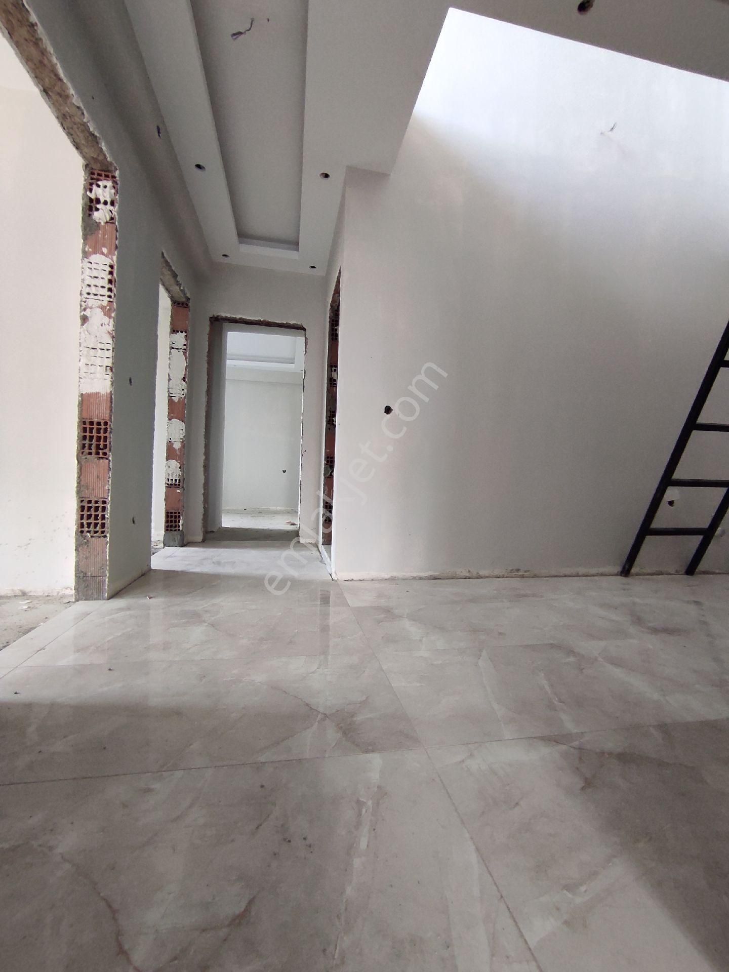 Çiftlikköy Bayraktepe'de Muhteşem Deniz Manzaralı Dubleks Daire - Görsel 9