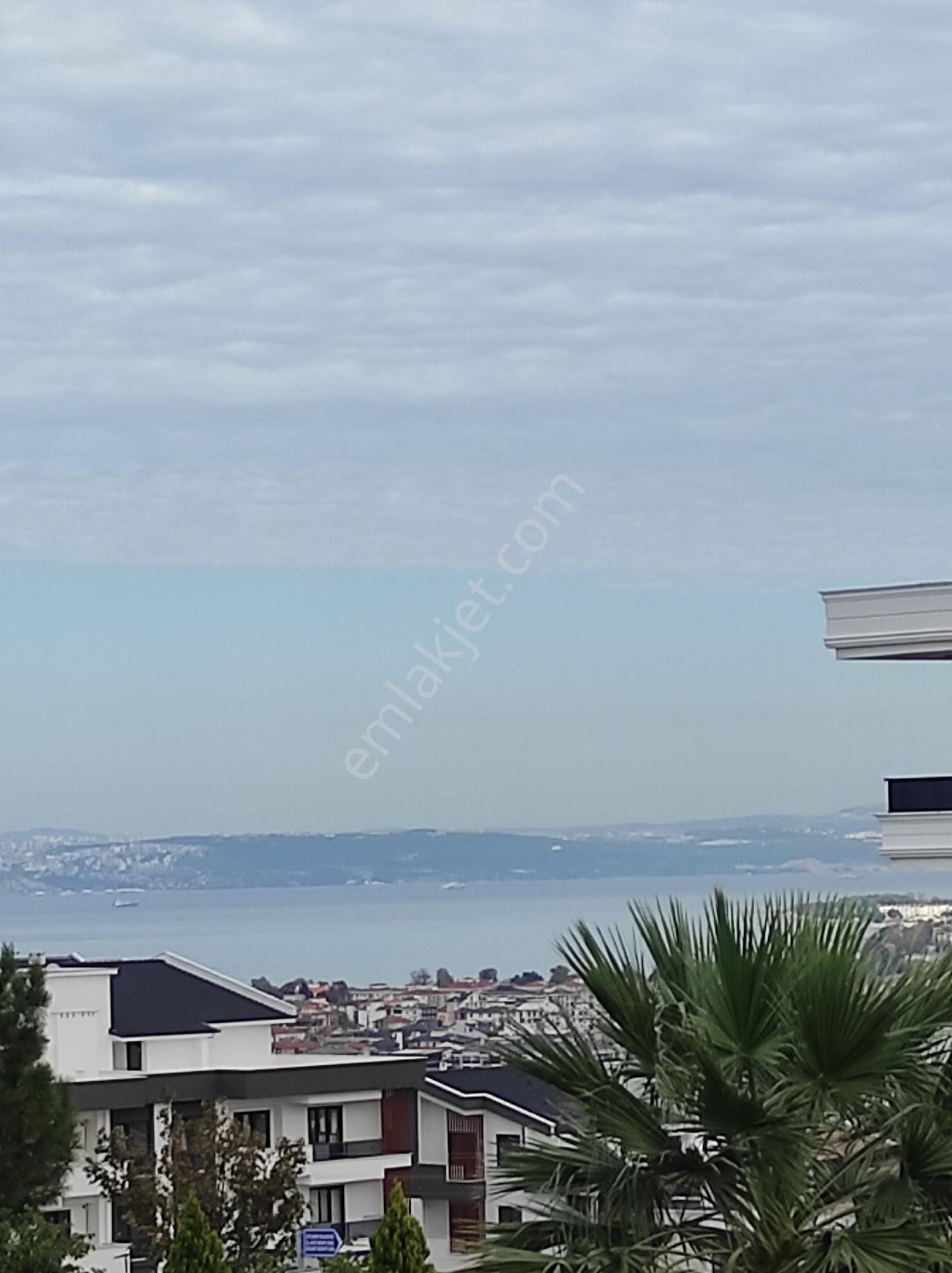 Çiftlikköy Bayraktepe'de Muhteşem Deniz Manzaralı Dubleks Daire - Görsel 12