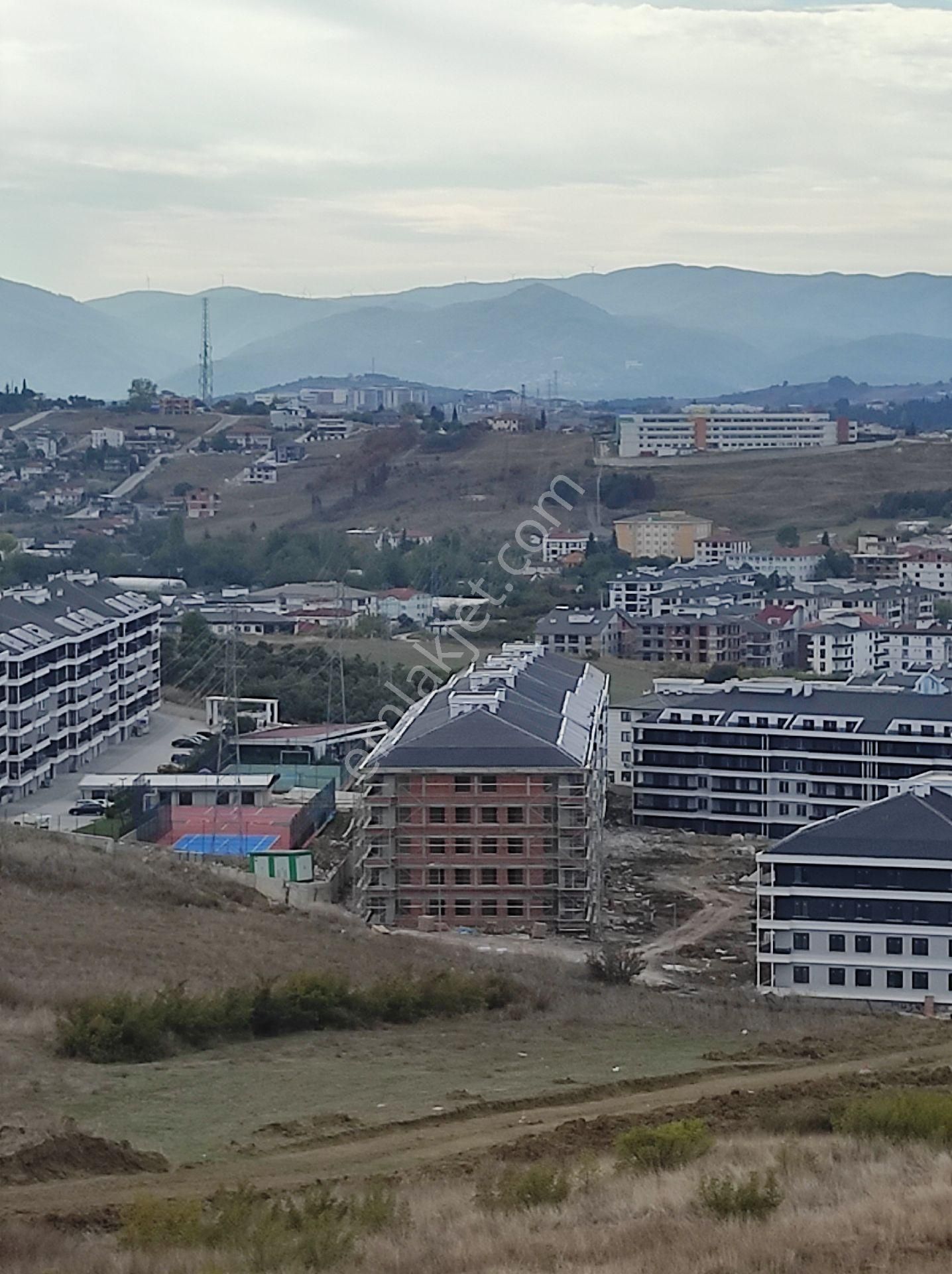 Çiftlikköy Bayraktepe'de Muhteşem Deniz Manzaralı Dubleks Daire - Görsel 3