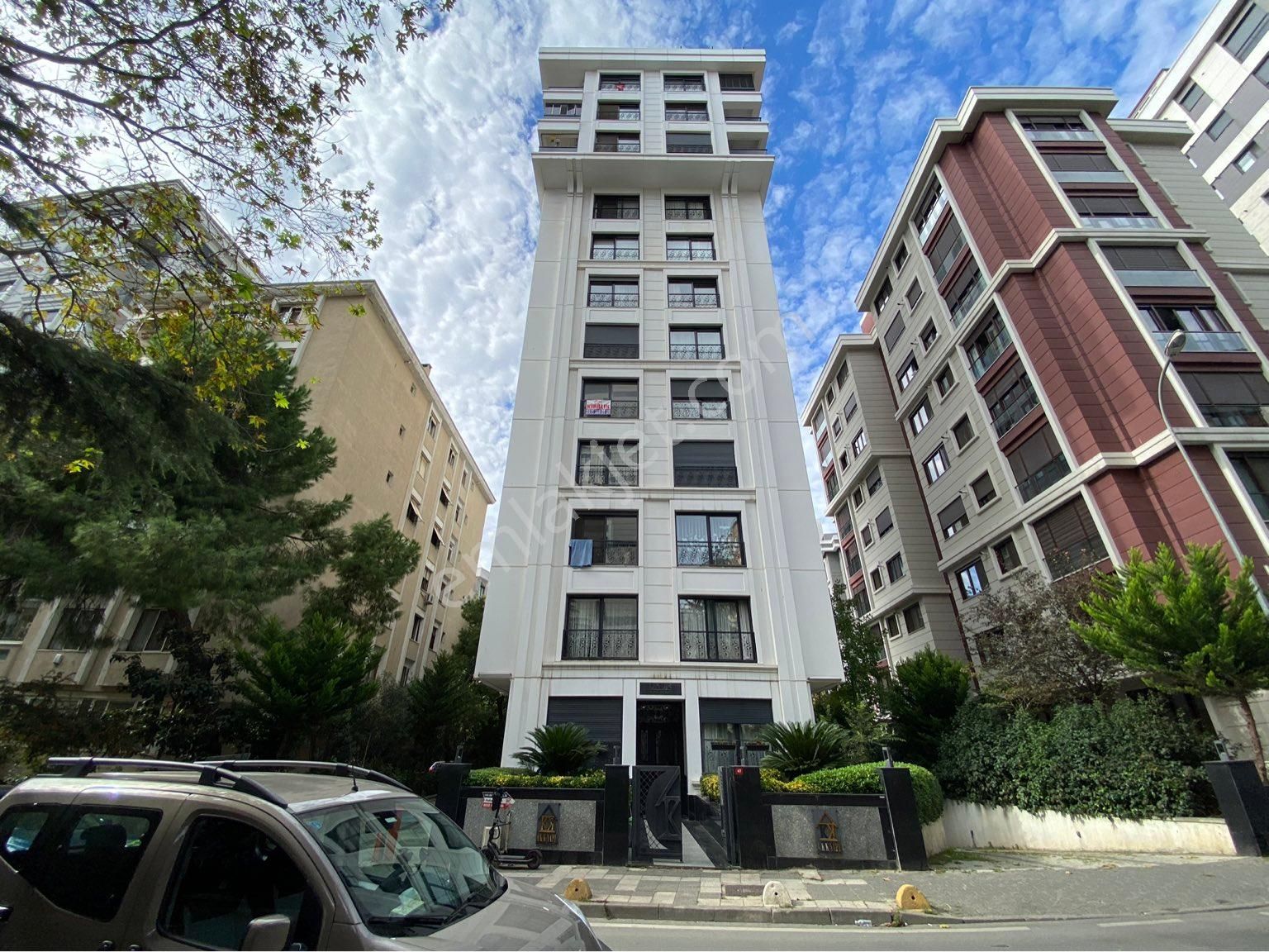 Kadıköy Suadiye Satılık Daire  SUADİYE'DE SATILIK CADDEYE YAKIN NET115m² GENİŞ ÇİFT BANYOLU 3+1