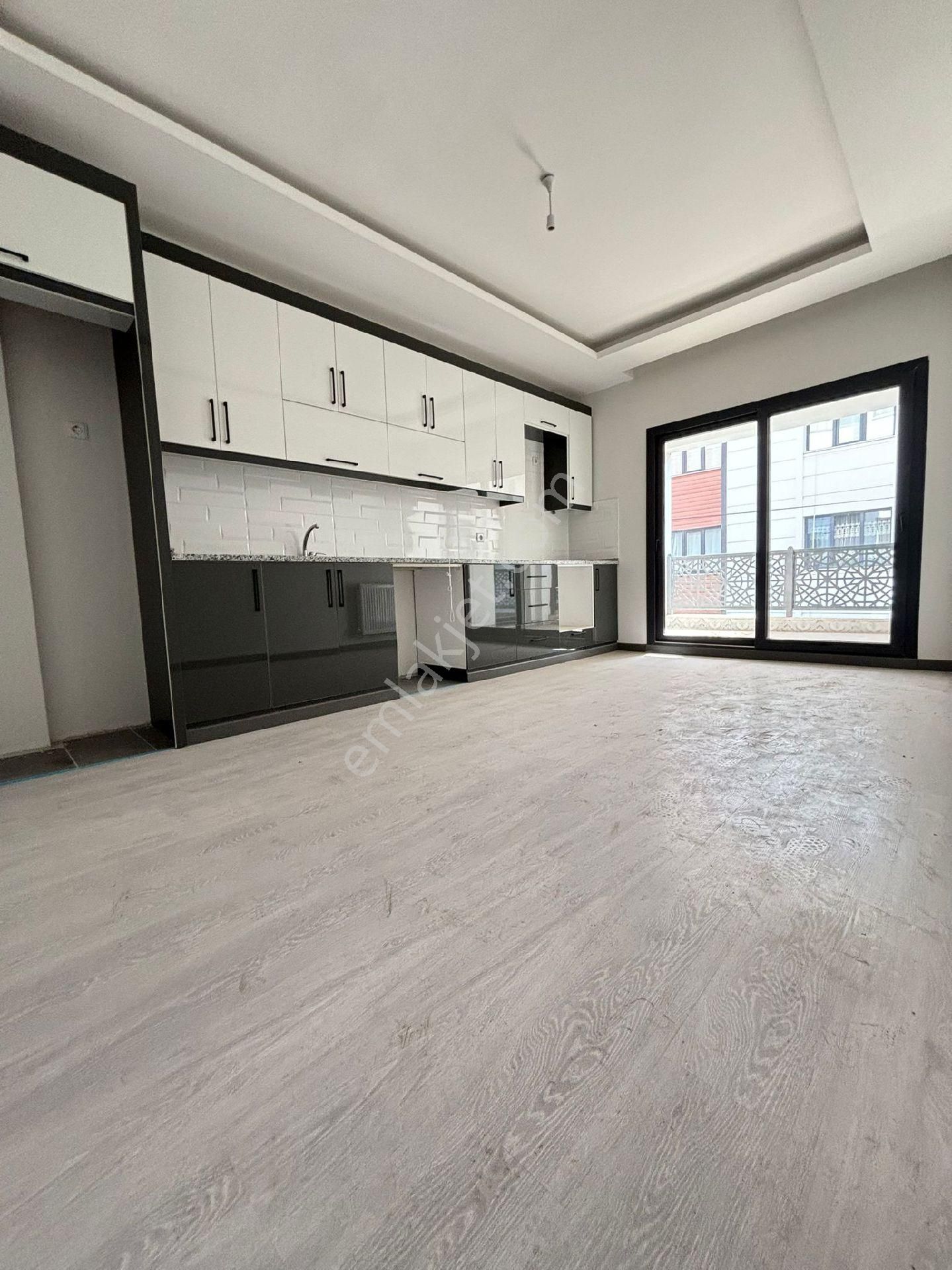 Turgutlu Yeni Satılık Daire EYMEN EMLAKTAN YENİ MH. SATILIK 160 M2 EBEVEYN BANYOLU SIFIR DAİRE 🏡 