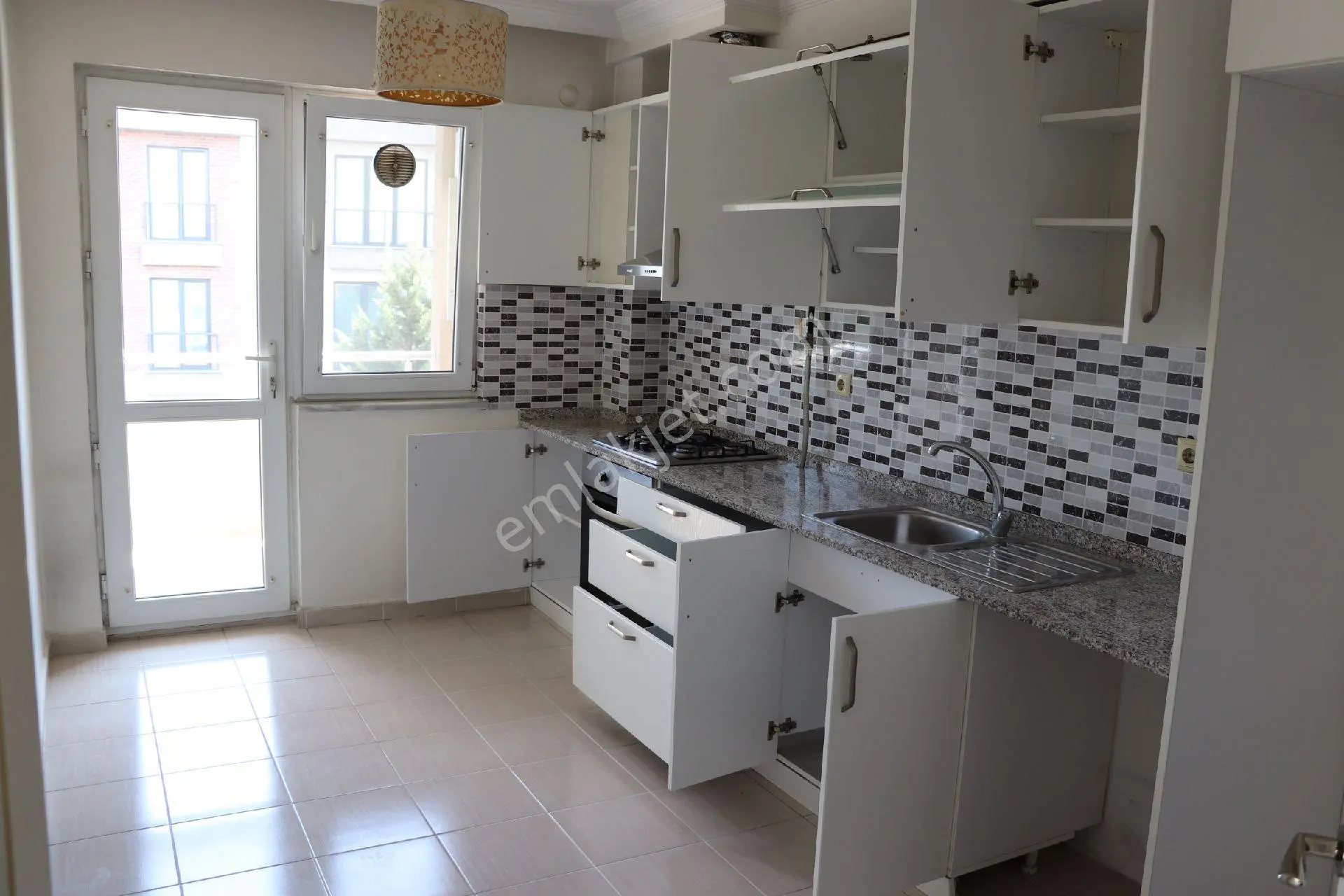 Rw Adaplatin'den Şeker Fabrikası Karşısında Sitede Dublex Kiralık Daire - Görsel 35