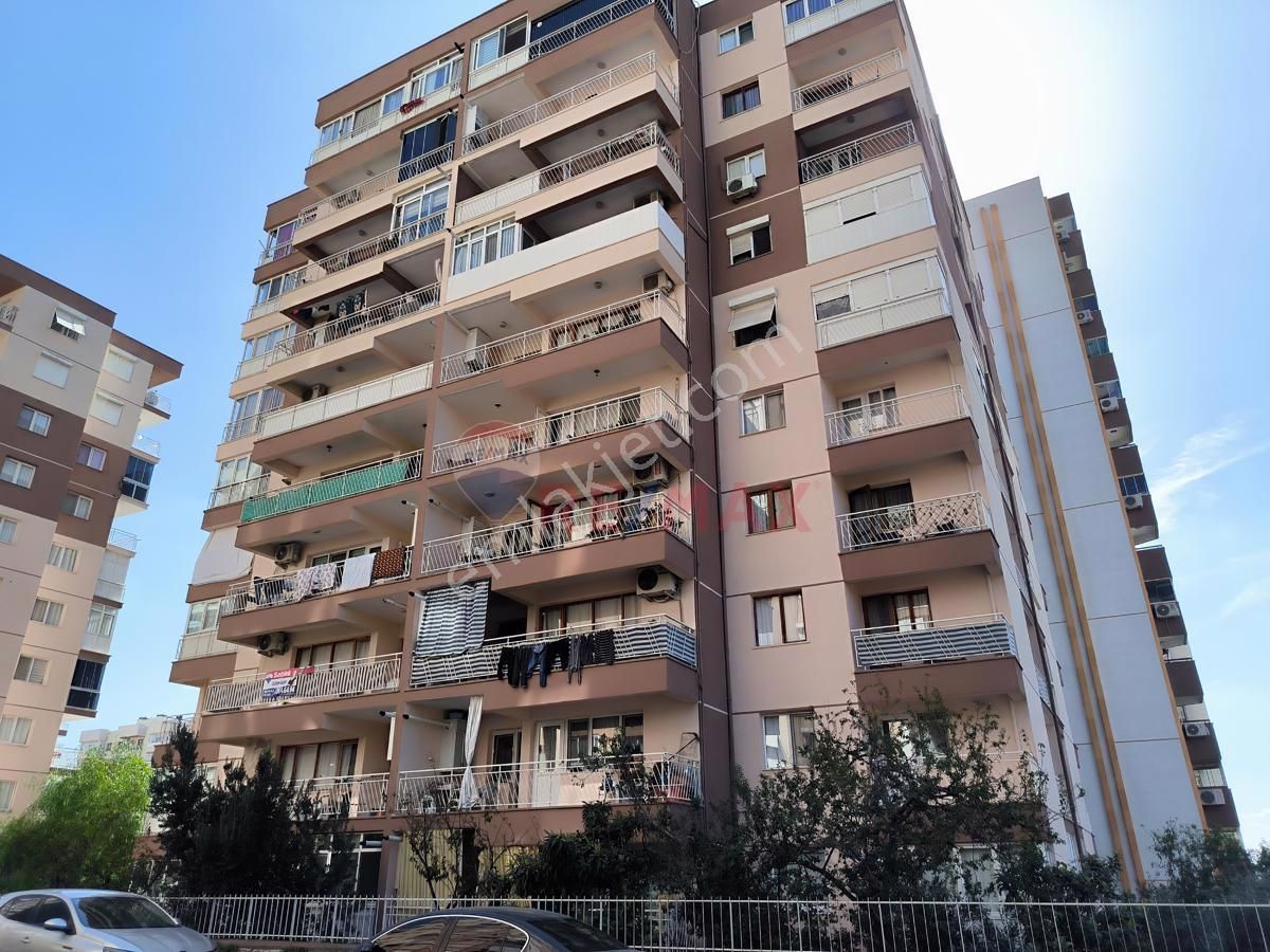 Bayraklı 75. Yıl Satılık Daire İzmir Bayraklı 75. Yıl Mahallesi Ogün Kent Sitesi Ara Kat 3+1 Satılık Daire