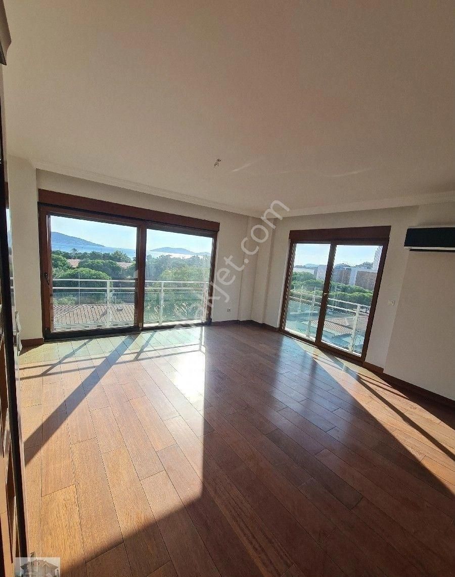 Dragos Sahilde Satilik Lebiderya Deniz Manzaralı 4+2dubleks - Görsel 10