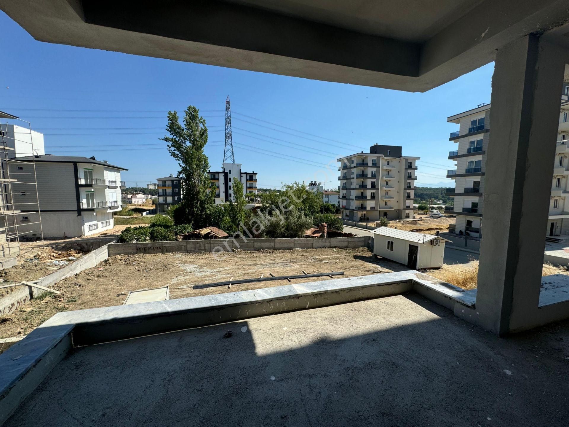 Aksu Barbaros Satılık Daire  AKSU MERKEZDE TAPUSU ALINMIŞ KELEPİR 2+1 80M2 DAİRE