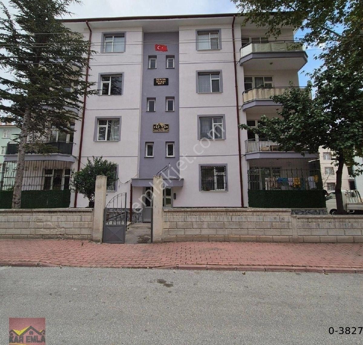 Selçuklu Kosova Satılık Daire KOSAVA MHLESİNDE FARABİ HASTANESİ CİVARINDA 3+1