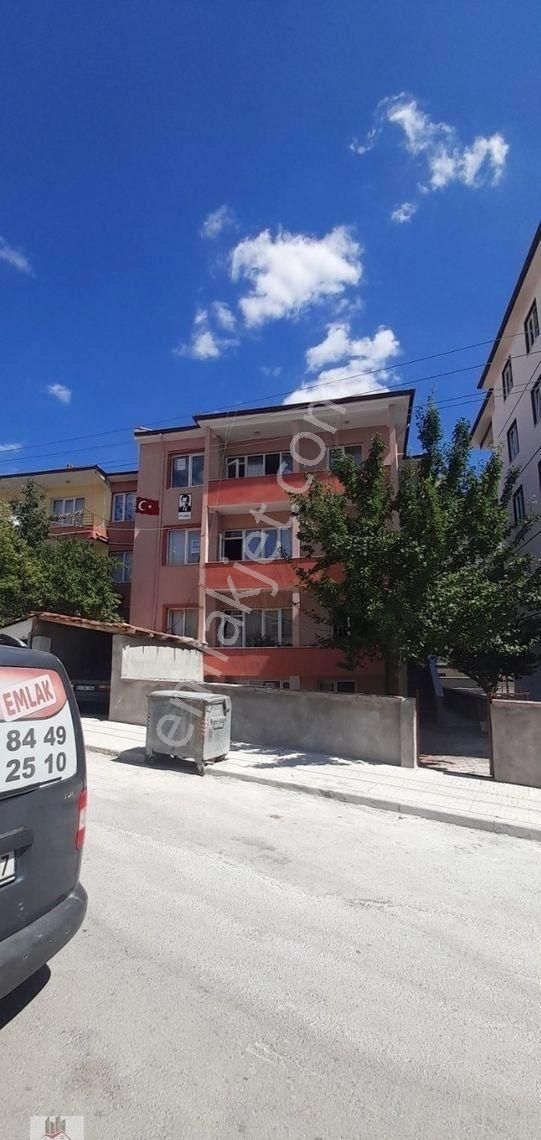 Çorum Merkez Kale Kiralık Daire Arkadaş Emlaktan Satılk 3+1 Daire