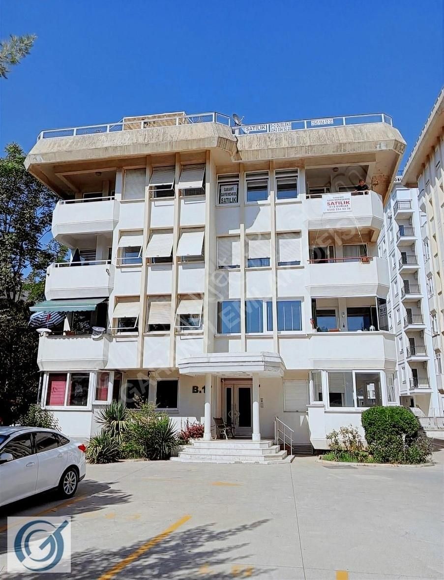 Maltepe Yalı Satılık Daire MALTEPE SAHİLDE YALI SİTESİNDE MUHTEŞEM MANZARALI 250m2 DUBLEKS