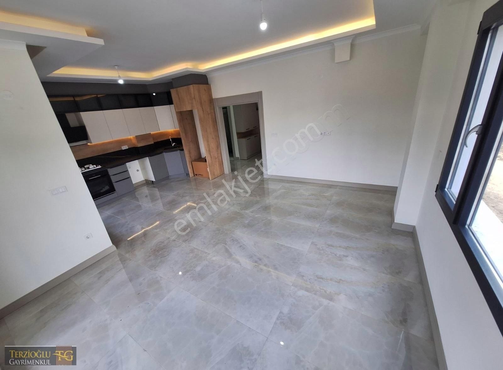 Terzioğludan Altınoluk Fenerde Havuzlu Bağımsız 5+1 Deluxe Villa - Görsel 19