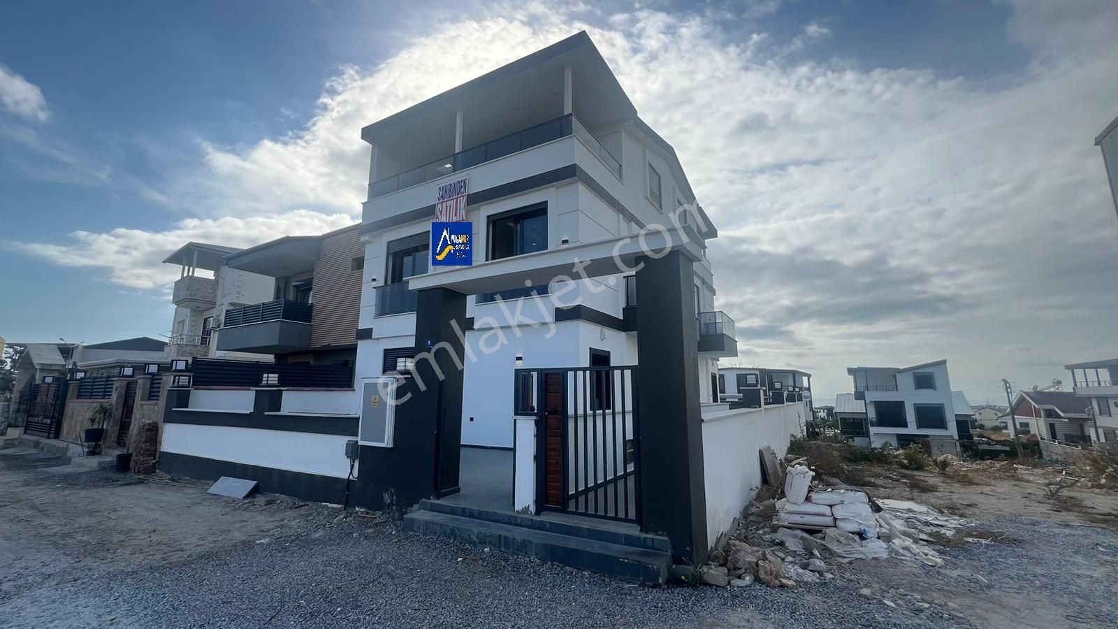 Didim Hisar Satılık Villa  Aydın Didim'de Satılık 3+1 Ön Cephe Sıfır Villa