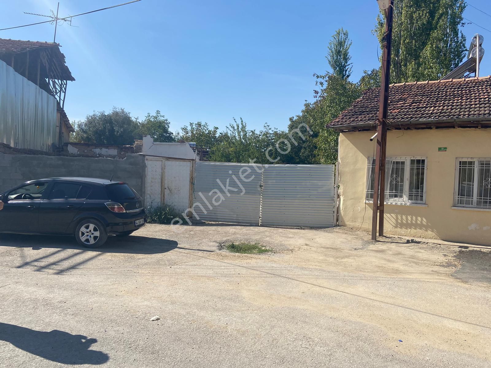 Kaynarca'da Kiralık İnşaat Deposu Arsası - Görsel 4