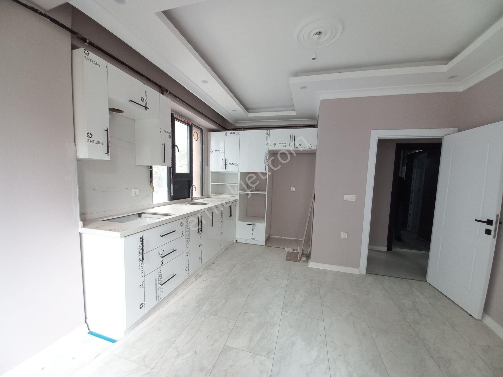 Eyüpsultan Silahtarağa Satılık Daire  ŞEREF EMLAK EYÜP SİLAHTARAĞA SATILIK DAİRE 3.350.000 TL