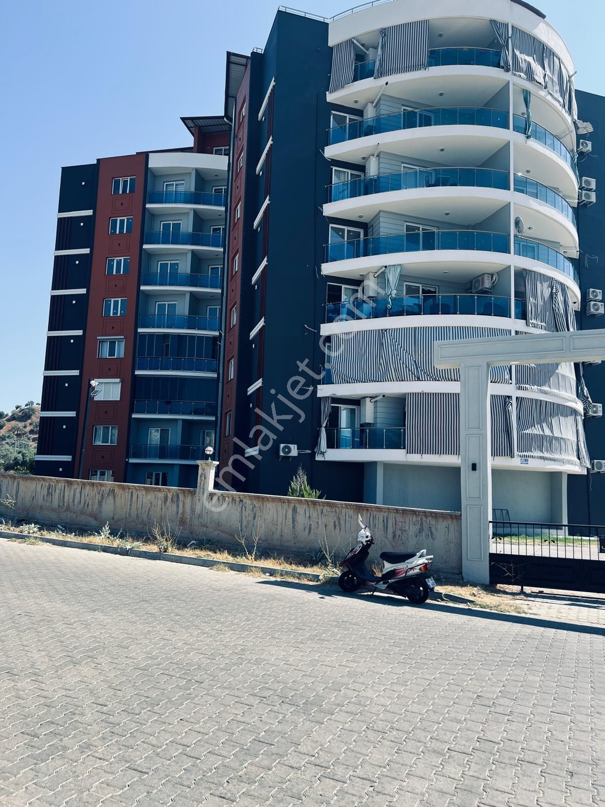 Nazilli Yıldıztepe Satılık Daire  NAZİLLİ🏡EMLAKTAN-SATILIK YILDIZ TEPEDE HAVUZLU SİTE İÇİNDE 4+1 SIFIR DAİRE