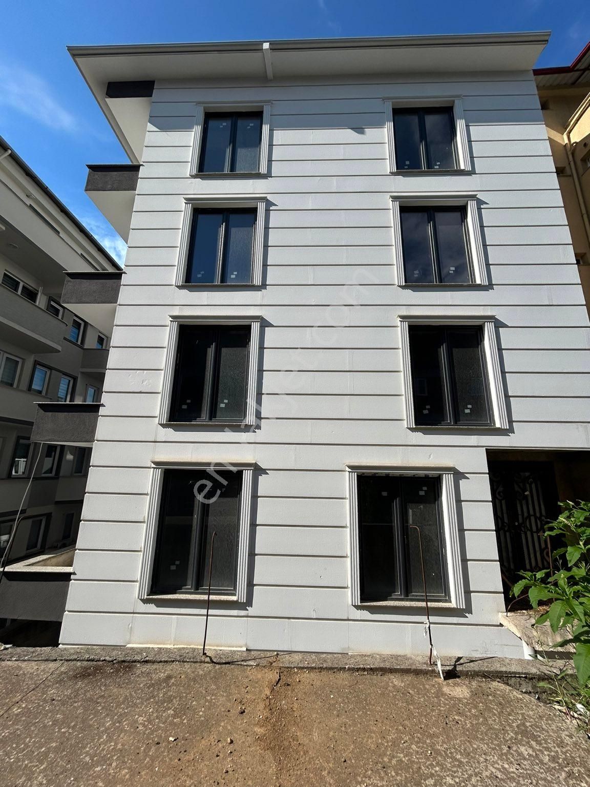 Konaklarda Komple Satılık Bina - Görsel 14