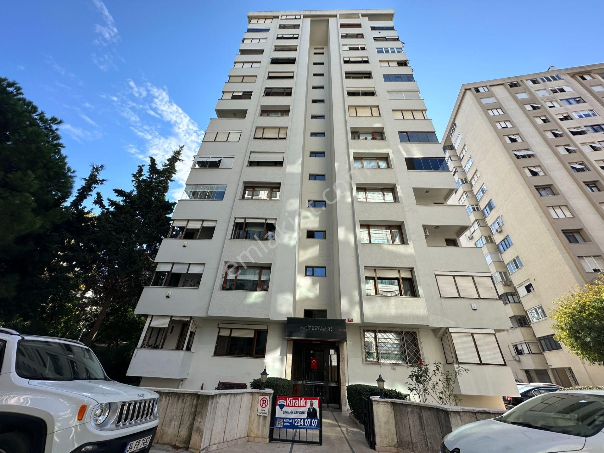 Kadıköy Feneryolu Kiralık Daire KADIKÖY FENERYOLU NUN EN ÖZEL BİNALARINDAN KİRALIK 4+1 BOŞ DAİRE