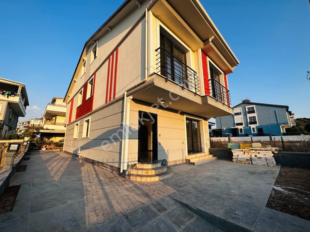 Didim Hisar Satılık Villa  AYDIN DİDİM HİSAR MAH. 4+1 AÇIK MUTFAKLI BAHÇELİ SIFIR İKİZ BİRLEŞİK  VİLLAMIZ SATILIKTIR