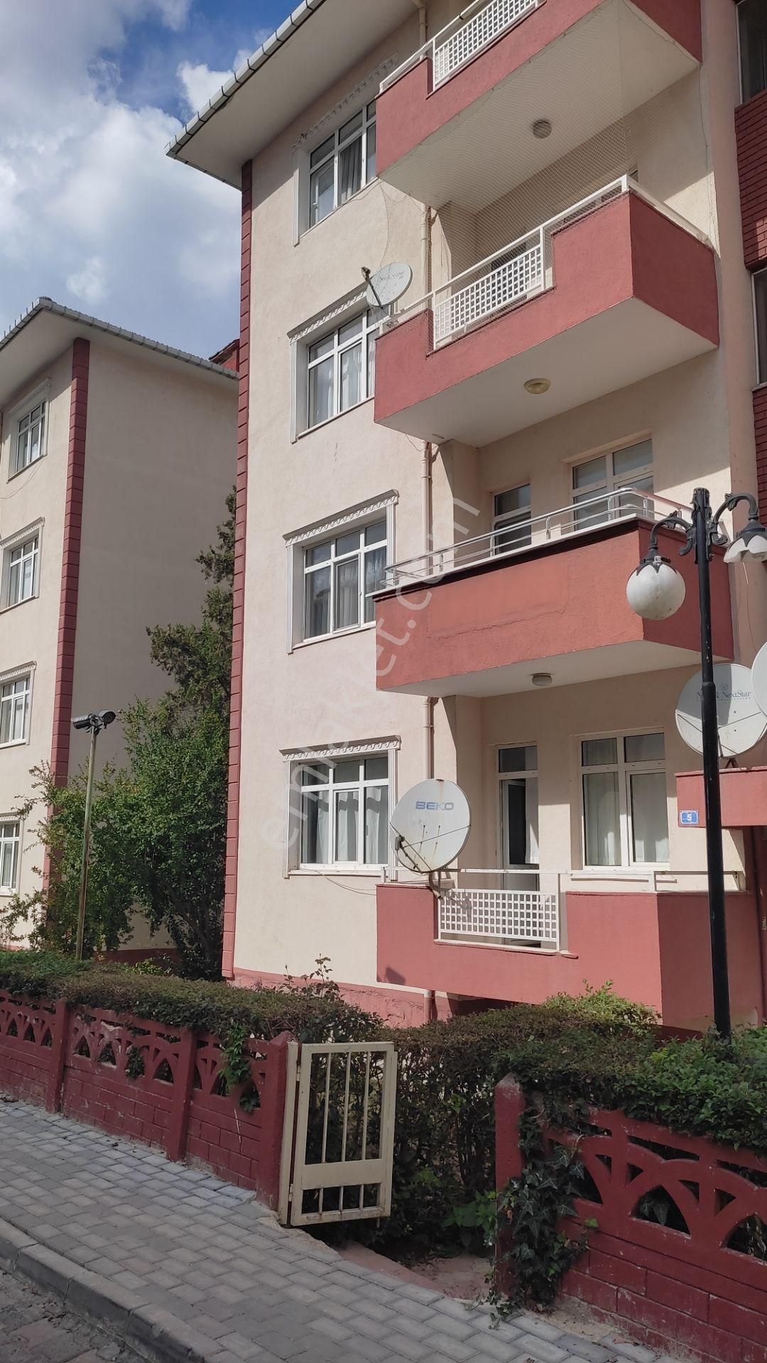 Lüleburgaz 8 Kasım Satılık Daire  TURYAP'TAN LÜLEBURGAZ 8 KASIM MAH. AYDINKENT SİT. 1.KAT 3+1 SATILIK DAİRE