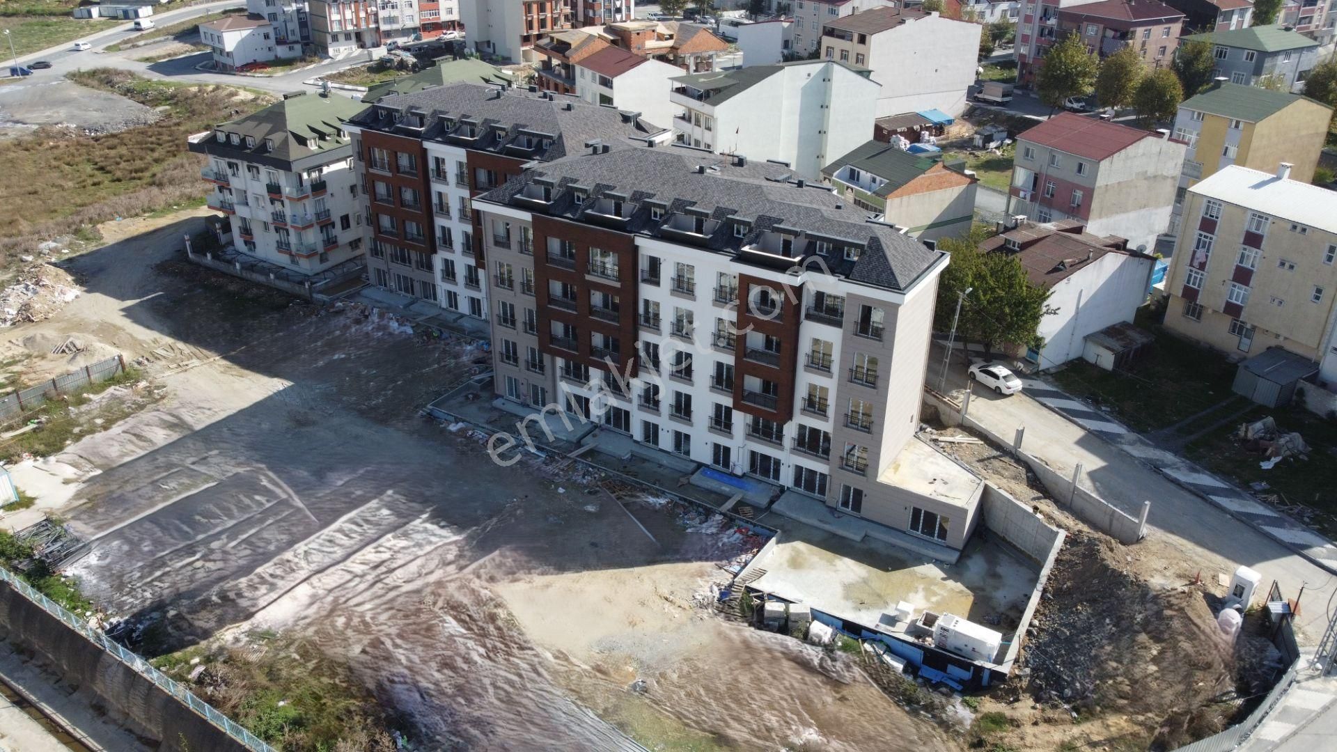 Arnavutköy Bolluca Satılık Daire  Bolluca merkezde yeni sitede satılık muhteşem 96m2 2+1 dublex