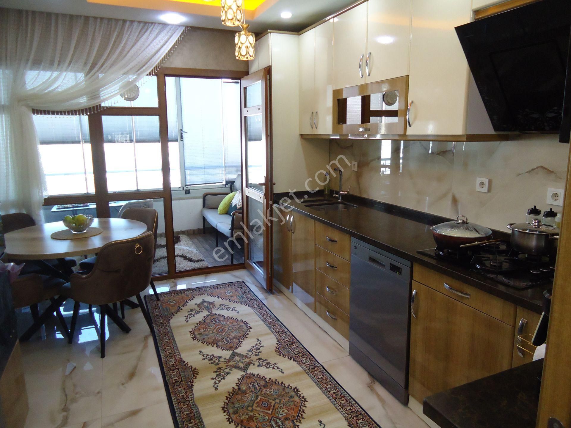 Mamak Altıağaç Satılık Daire  KRC'DEN MANZARALI FULL +FULL YAPILI 4+1 SATILIK DAİRE