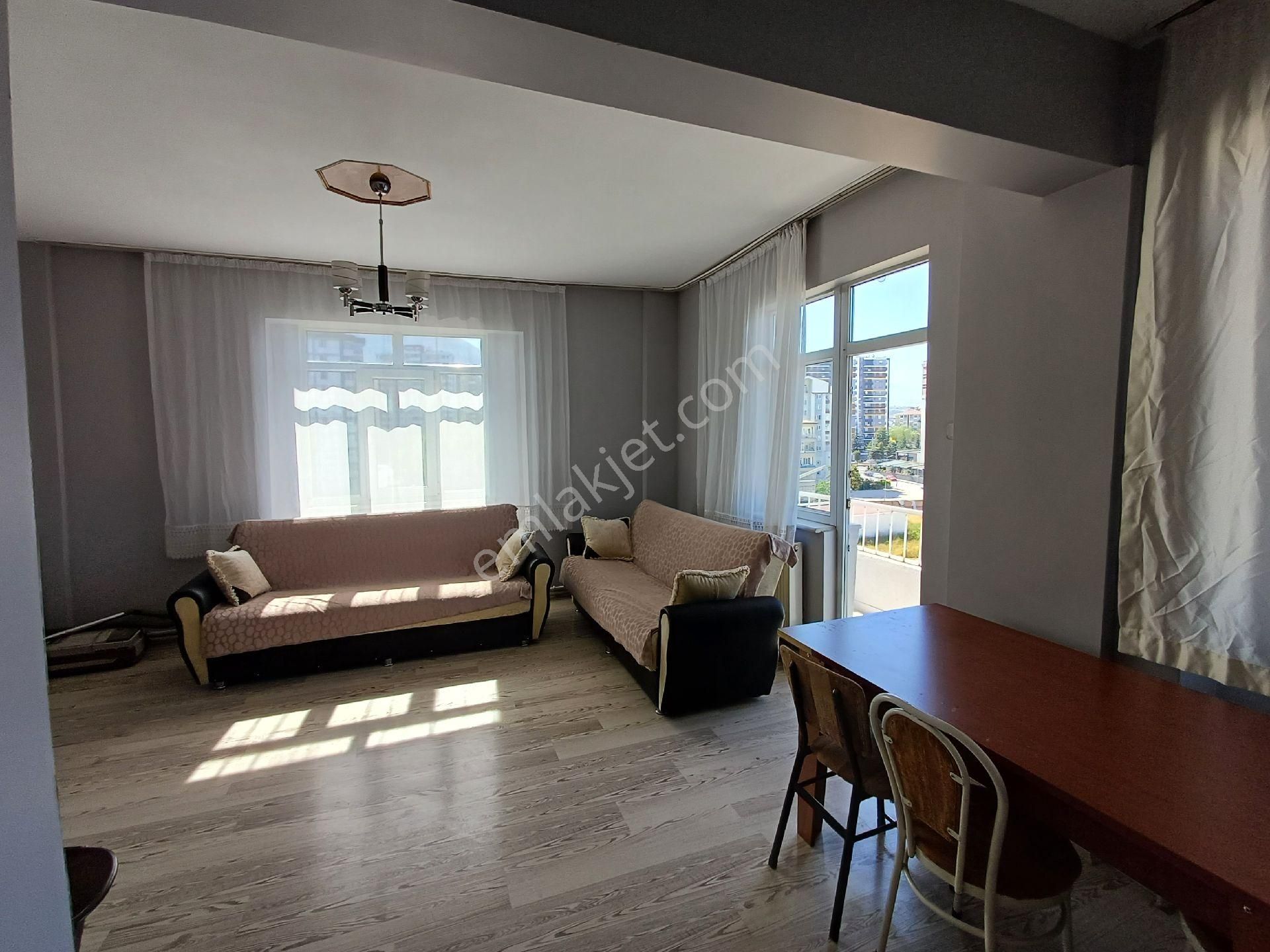 Talas Yenidoğan Kiralık Daire Talas Yenidoğanda Kiralık 3+1 Eşyalı Daire