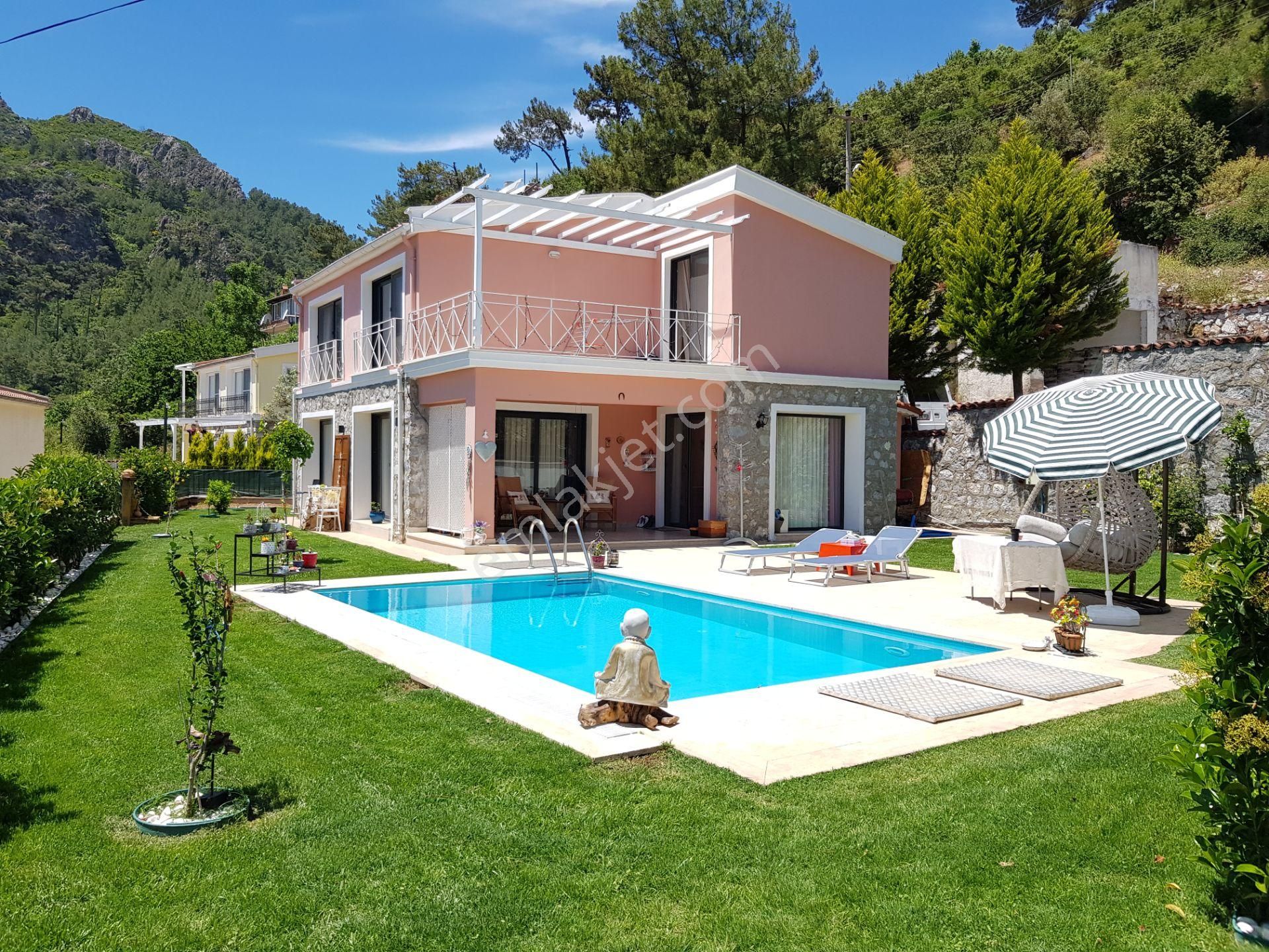 Marmaris Beldibi Satılık Villa  Marmaris Gökbel Deniz Manzaralı Havuzlu Satılık Müstakil Villa