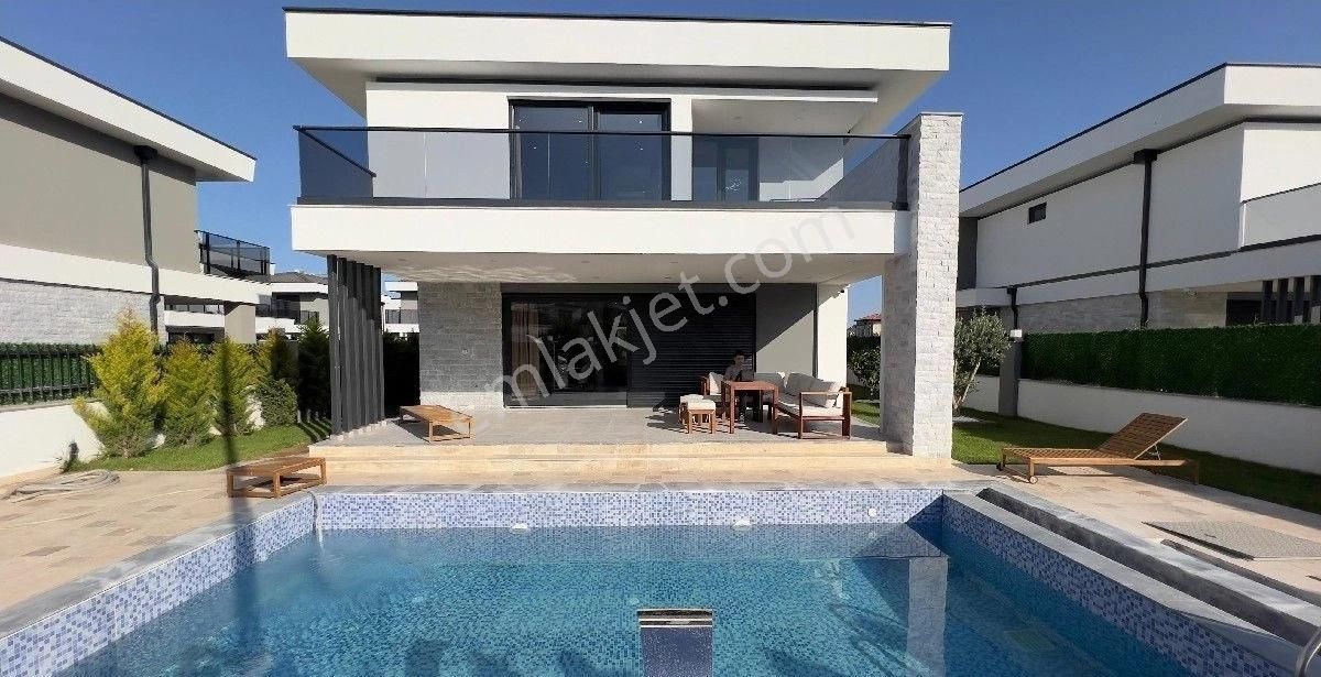 Kemer Çamyuva Satılık Villa ÇAMYUVADA MÜSTAKİL SATILIK 4+1 FULL EŞYALI VİLLA