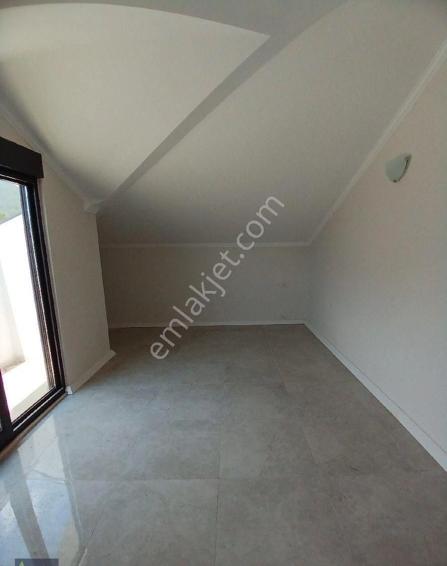 Arslanbucak'ta Satılık 3+1 Ayrı Mutfaklı Site İçinde Villa - Görsel 7