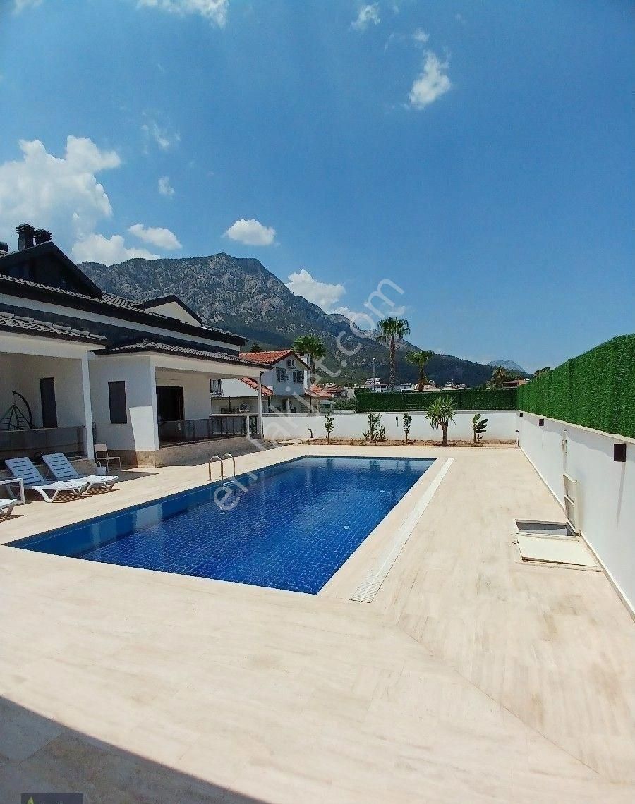 Arslanbucak'ta Satılık 3+1 Ayrı Mutfaklı Site İçinde Villa - Görsel 28