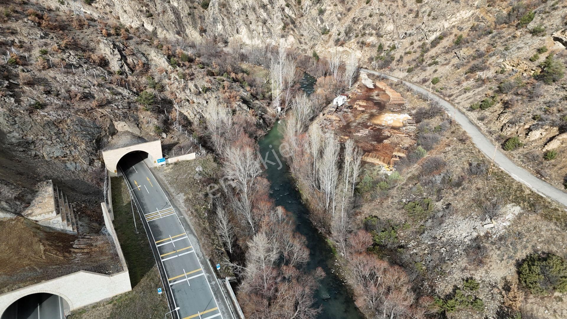 Torul Kaledibi Satılık Muhtelif Arsa Torul Merkeze Yakın Muhtelif Ticari Depo Kullanımına Uygun Arazi