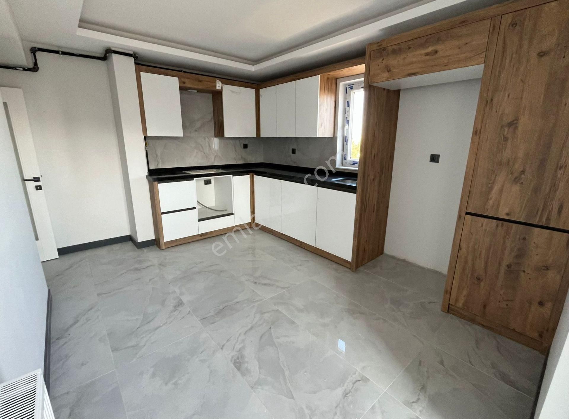 Sincan Selçuklu Satılık Daire BANKA BLOKLARIN KARŞISINDA SATILIK 2+1 DAİRE