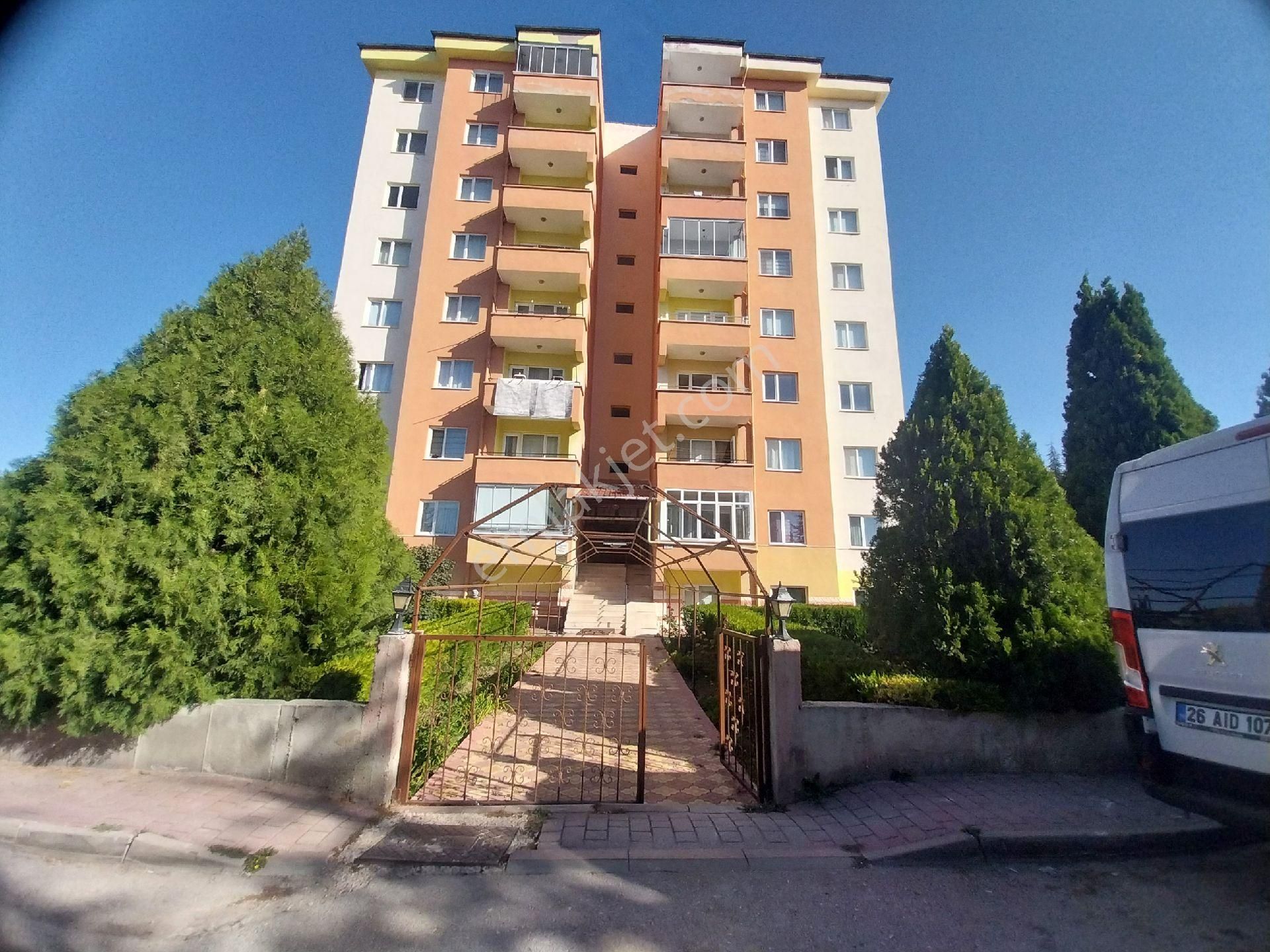 Odunpazarı 71 Evler Satılık Daire CENTURY21 VİZYON'DAN 71 EVLER MAHALLESİ 3+1 SATILIK DAİRE 