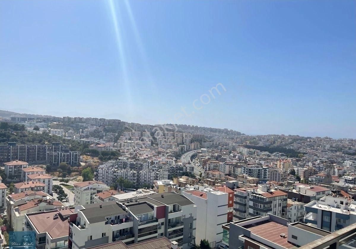 Kuşadası Ege Satılık Daire Kuşadası Ege Mahallesi Full Eşyalı 3+1Daire