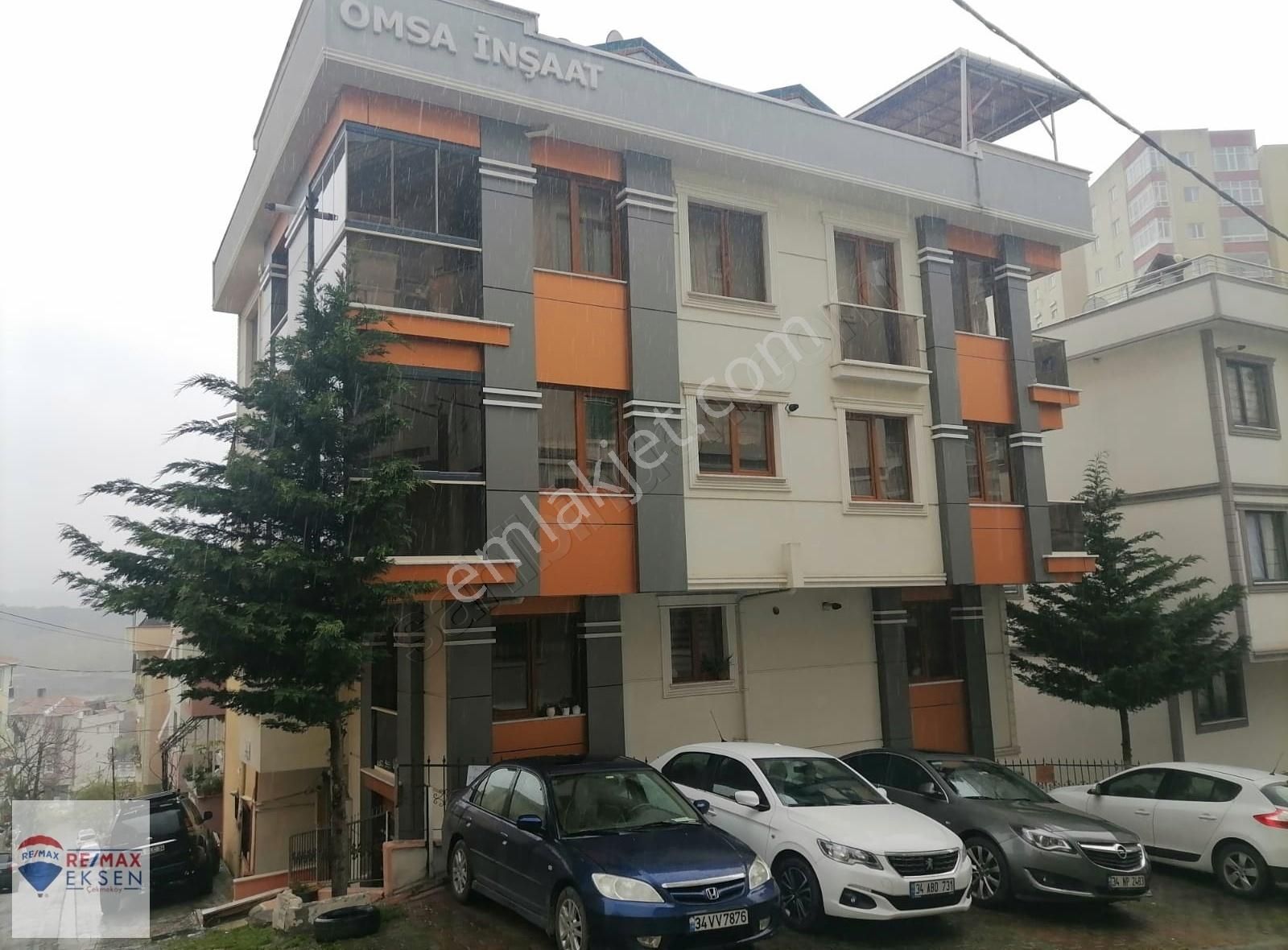 Ataşehir İçerenköy Satılık Daire İÇERENKÖY ALANALDI CADDESİNE YAKIN 3+1 OTOPARKLI SATILIK DAİRE