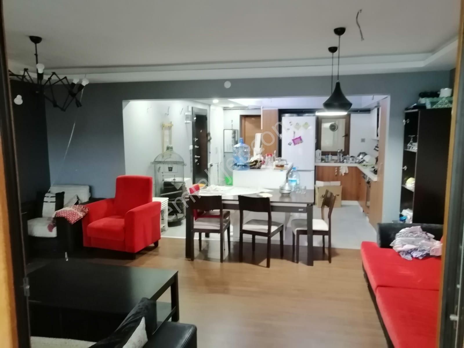 Mudanya Halitpaşa Kiralık Daire  BURSA MUDANYA HALİTPAŞA MAH.DE KİRALIK EŞYALI DAİRE DENİZ MANZARALI, SAHİLE YAKIN 5.KAT 2+1 BAKIMLI